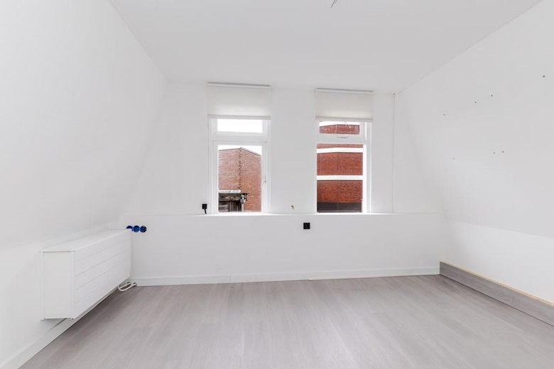 WinkelruimteaanBergse Dorpsstraat 112<br/> inRotterdam
