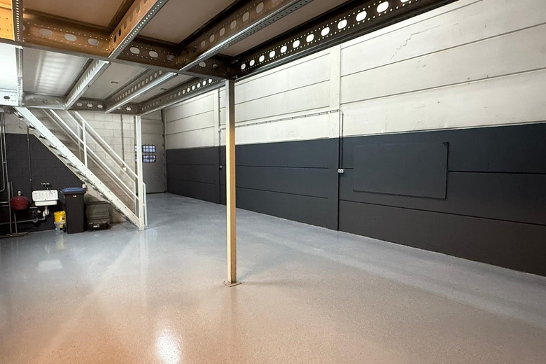 BedrijfsruimteaanAventurijn 228<br/> inDordrecht