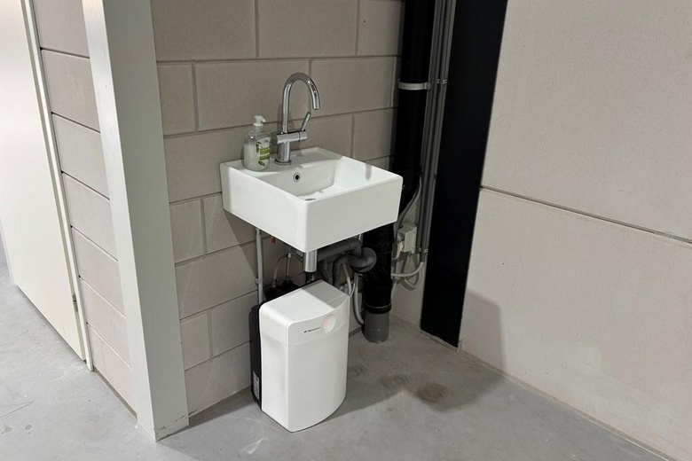 BedrijfsruimteaanCelsiusstraat 33<br/> inBerkel en Rodenrijs