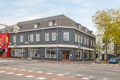 
                              Winkelruimteaan

                              Rijksweg Centrum 2<br/> inGeleen