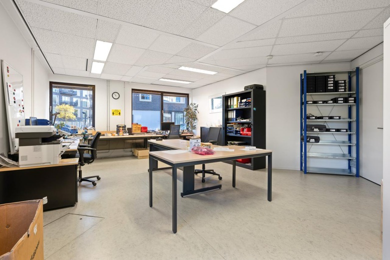 KantoorruimteaanStationsweg 41<br/> inZwijndrecht