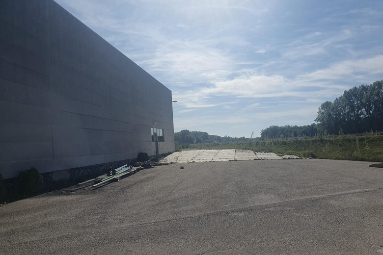 BedrijfsruimteaanBredaseweg 14<br/> inTerheijden BedrijfsruimteaanBredaseweg 14<br/> inTerheijden