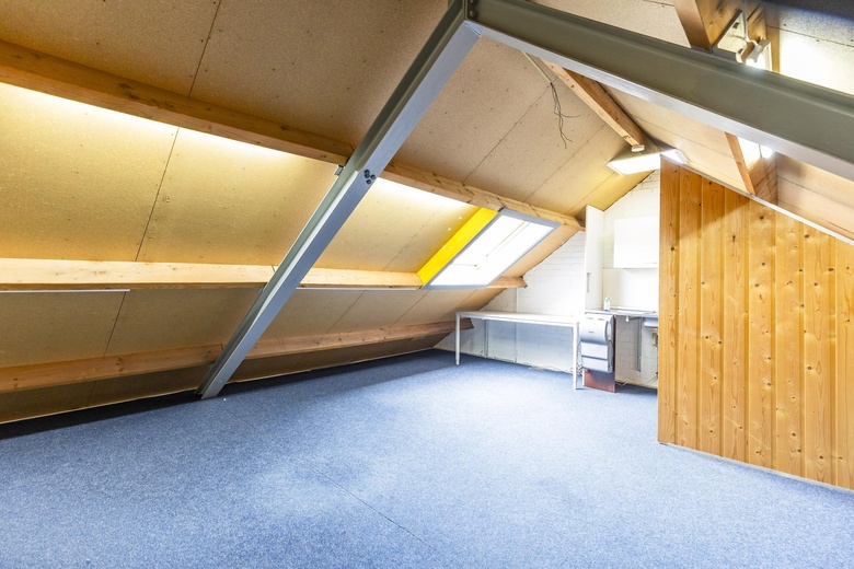 WinkelruimteaanLindenlaan 54<br/> inHuizen