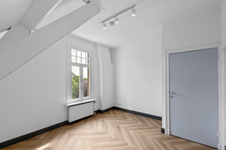 KantoorruimteaanBrugstraat 44<br/> inRoosendaal KantoorruimteaanBrugstraat 44<br/> inRoosendaal