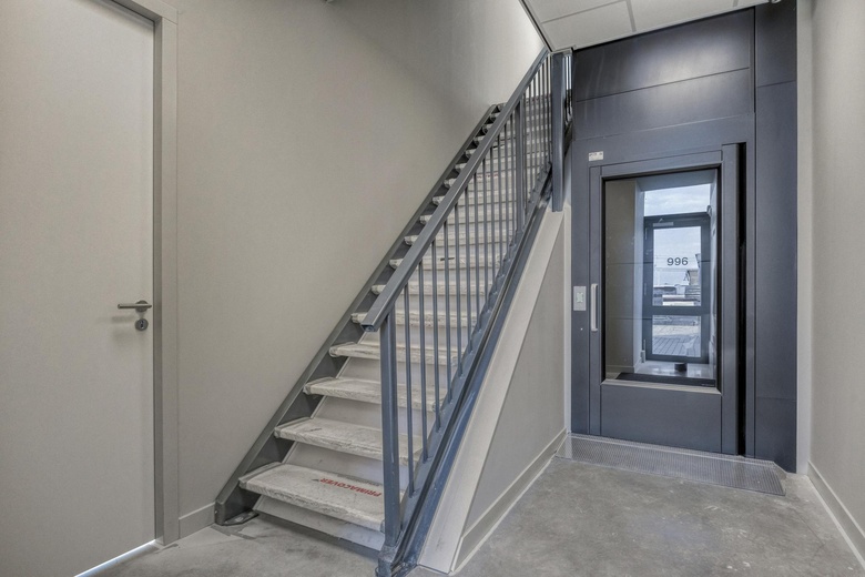 BedrijfsruimteaanHonderdland 996<br/> inMaasdijk