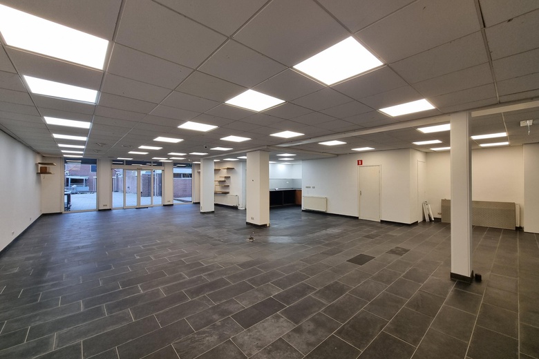 WinkelruimteaanVoorstraat 80<br/> inVianen