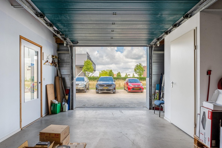 BedrijfsruimteaanKiotoweg 311<br/> inRotterdam