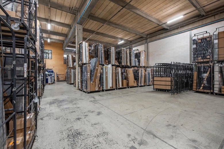 BedrijfsruimteaanLimpergstraat 8<br/> inRijswijk