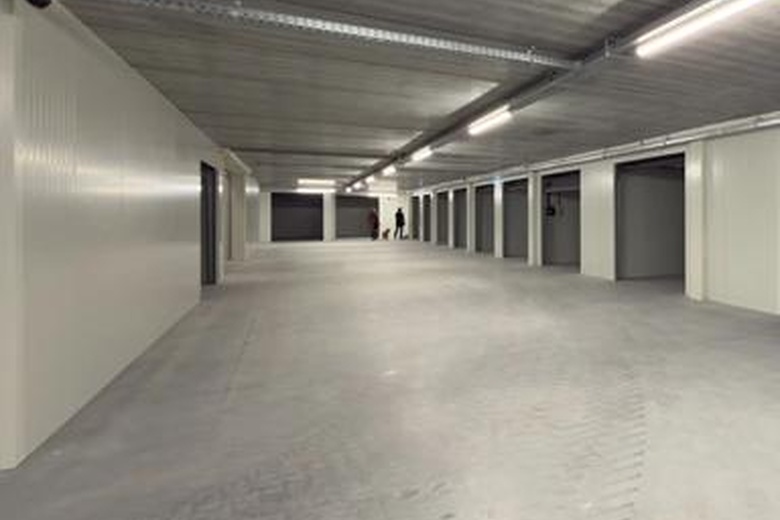 BedrijfsruimteaanSteur 50<br/> inWaddinxveen