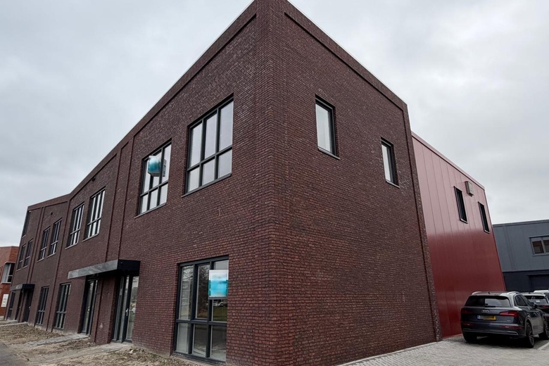 BedrijfsruimteaanVan der Waalsstraat 42<br/> inZoetermeer