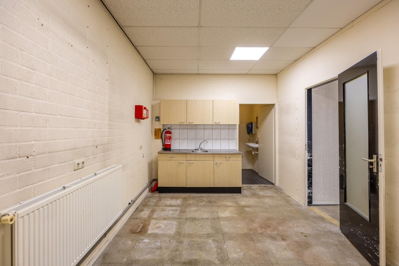 WinkelruimteaanSchoolstraat 7<br/> inVenray WinkelruimteaanSchoolstraat 7<br/> inVenray