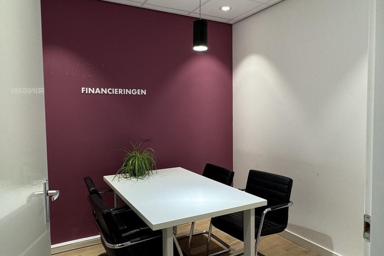 WinkelruimteaanLaan van Nieuw-Oost-Indie 102<br/> inDen Haag