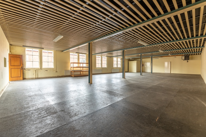 BedrijfsruimteaanHoutstraat 6<br/> inMegen BedrijfsruimteaanHoutstraat 6<br/> inMegen