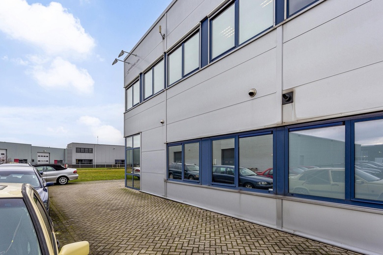KantoorruimteaanCelsiusweg 18 e<br/> inElst KantoorruimteaanCelsiusweg 18 e<br/> inElst
