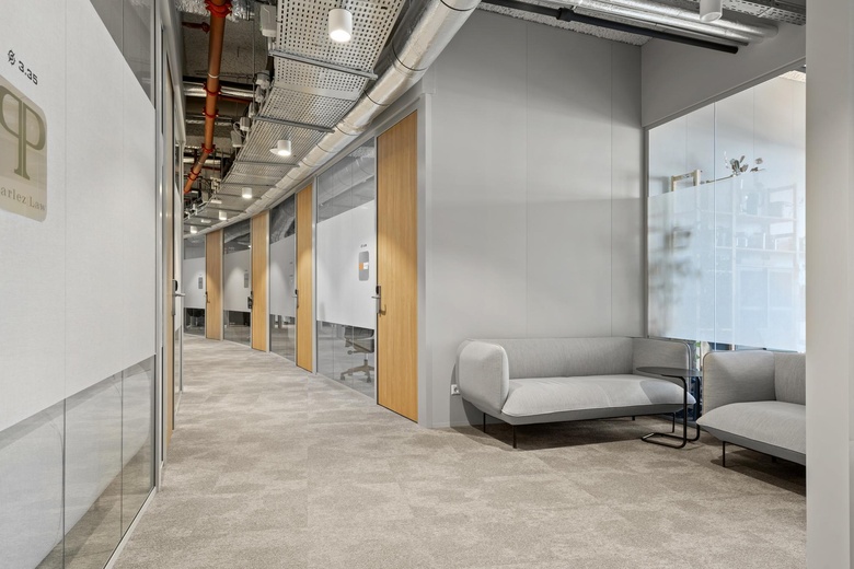 KantoorruimteaanVelperplein 23 - 25<br/> inArnhem