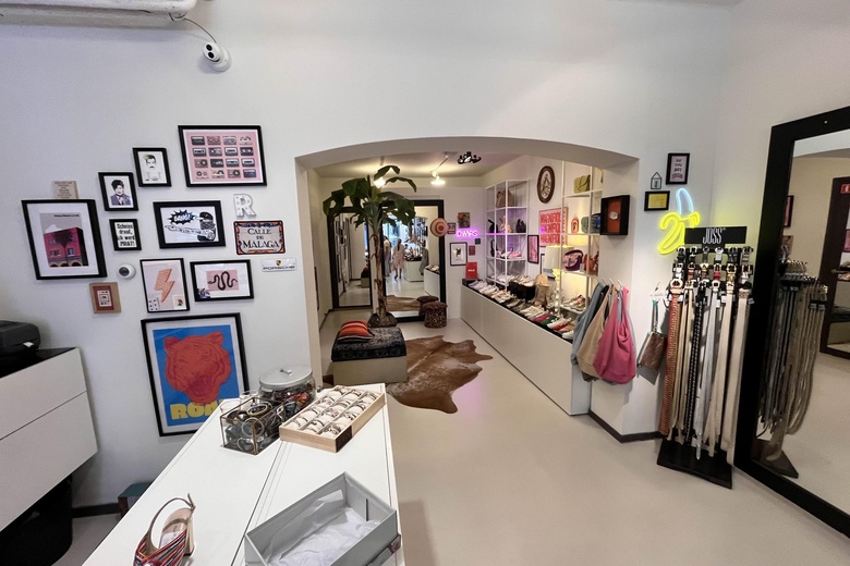 WinkelruimteaanKlaasstraat 7<br/> inVenlo WinkelruimteaanKlaasstraat 7<br/> inVenlo