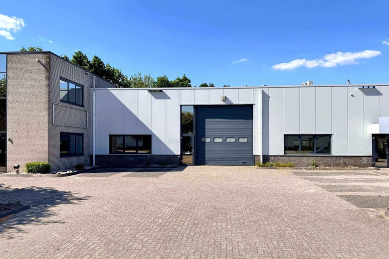 BedrijfsruimteaanRingweistraat 8<br/> inWaardenburg