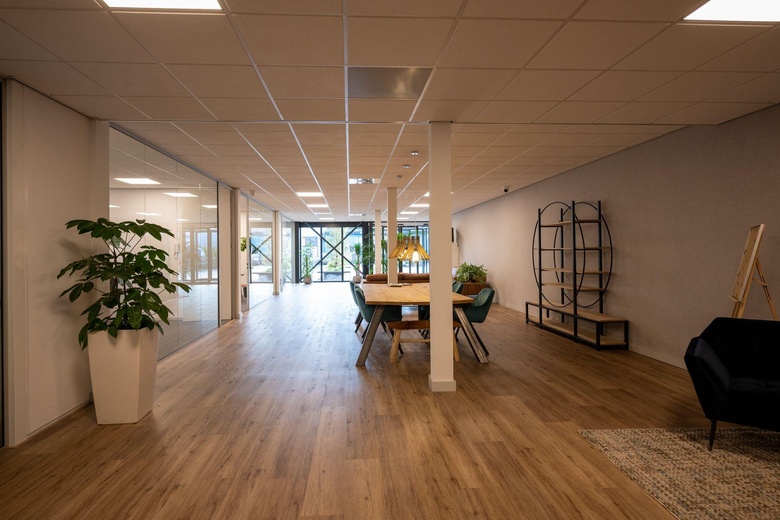 KantoorruimteaanVlierberg 4<br/> inEemnes