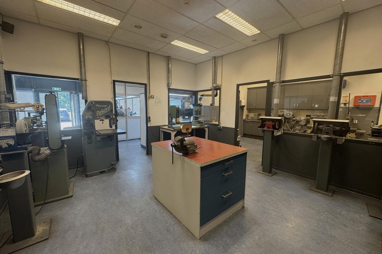 WinkelruimteaanMarkerkant 10 136 E<br/> inAlmere WinkelruimteaanMarkerkant 10 136 E<br/> inAlmere
