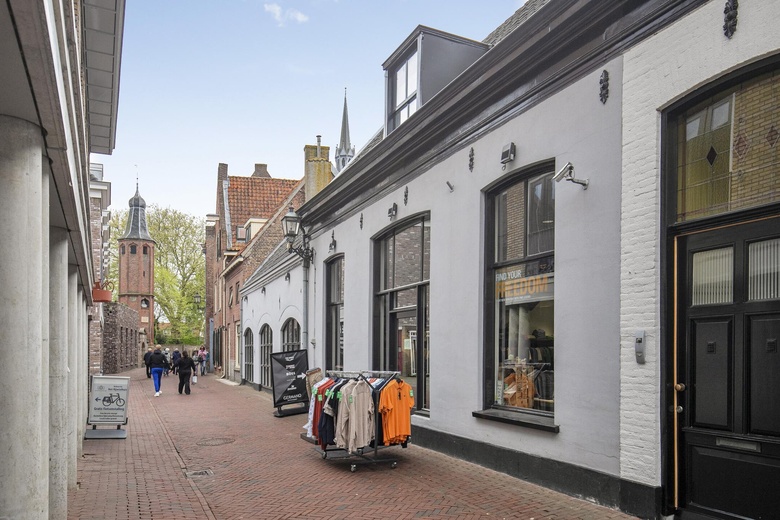 WinkelruimteaanAcademiestraat 8<br/> inHarderwijk WinkelruimteaanAcademiestraat 8<br/> inHarderwijk