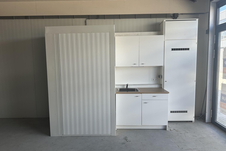 BedrijfsruimteaanLageweg 22 14<br/> inDreumel BedrijfsruimteaanLageweg 22 14<br/> inDreumel