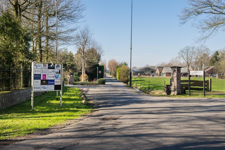 KantoorruimteaanOud-Eemnesserweg 5 H<br/> inBaarn