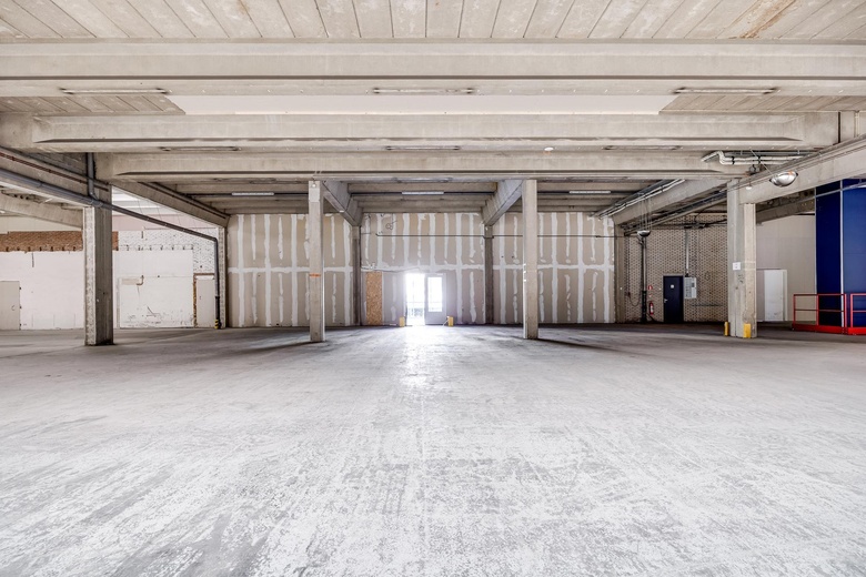 BedrijfsruimteaanHogeweyselaan 145<br/> inWeesp