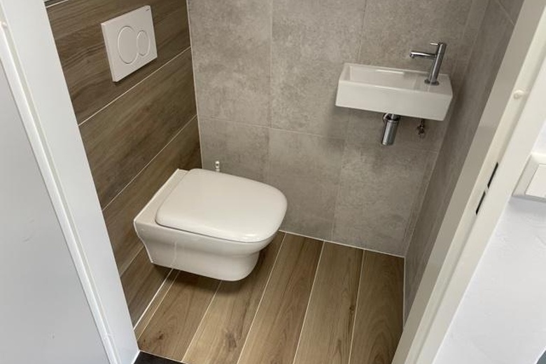 BedrijfsruimteaanJ. Keplerweg 8 S<br/> inAlphen aan den Rijn