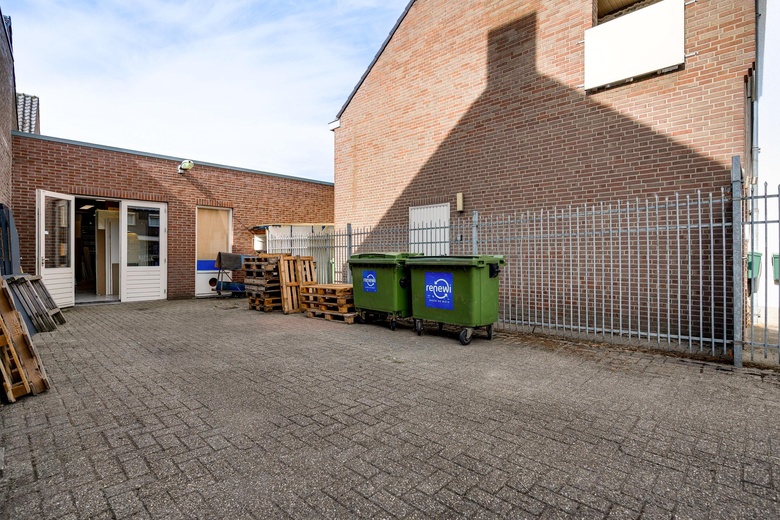 WinkelruimteaanJulianastraat 11<br/> inStramproy