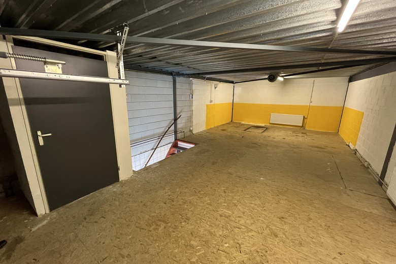 BedrijfsruimteaanPenningweg 16<br/> inZaandam BedrijfsruimteaanPenningweg 16<br/> inZaandam