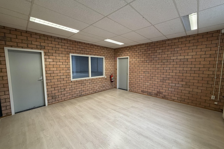 BedrijfsruimteaanHaarlemmerstraatweg 119<br/> inHalfweg