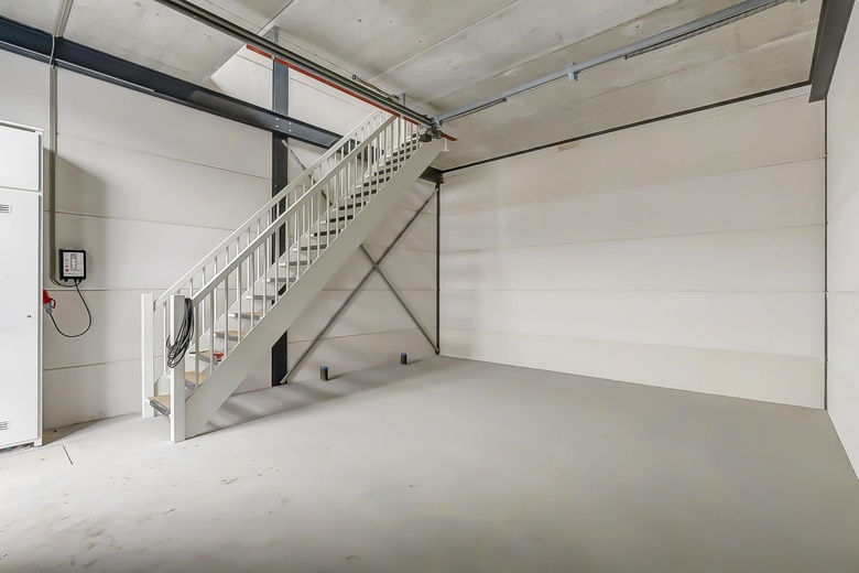 BedrijfsruimteaanDirk Verheulweg 2 F 3<br/> inWaddinxveen