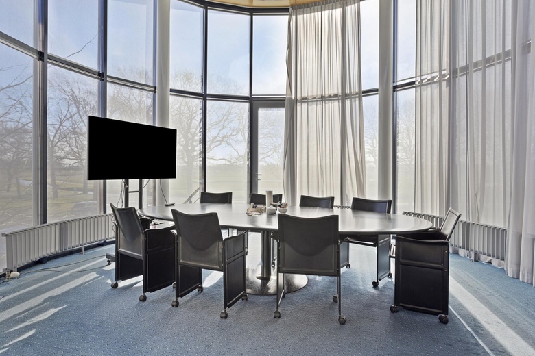 BedrijfsruimteaanGrotestraat 12<br/> inHeesbeen BedrijfsruimteaanGrotestraat 12<br/> inHeesbeen