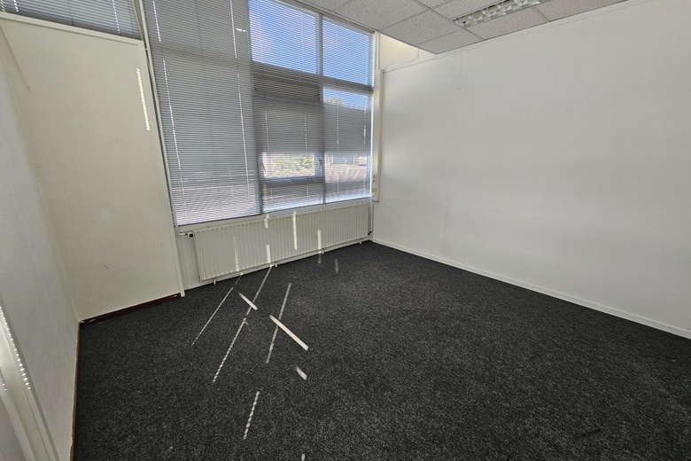 BedrijfsruimteaanNijverheidsstraat 16<br/> inEmmen