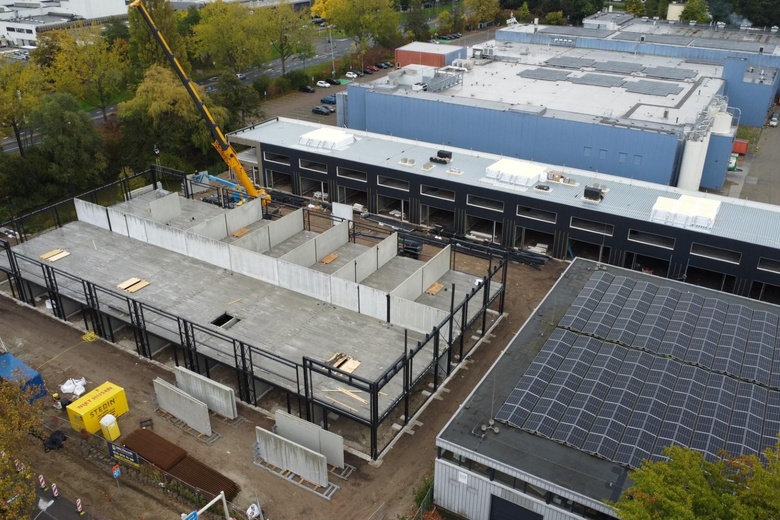 BedrijfsruimteaanKamerlingh Onnesweg 2 C 8<br/> inDordrecht