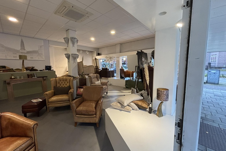 WinkelruimteaanDe Clinge 24<br/> inBussum WinkelruimteaanDe Clinge 24<br/> inBussum