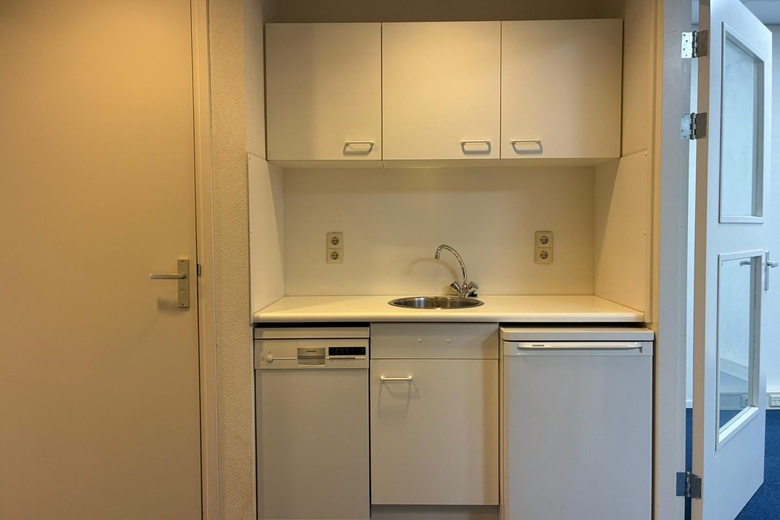 BedrijfsruimteaanZaanstraat 6 I<br/> inLelystad BedrijfsruimteaanZaanstraat 6 I<br/> inLelystad