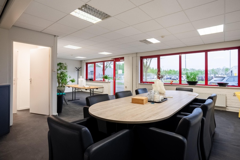 BedrijfsruimteaanOpaalstraat 17<br/> inHengelo