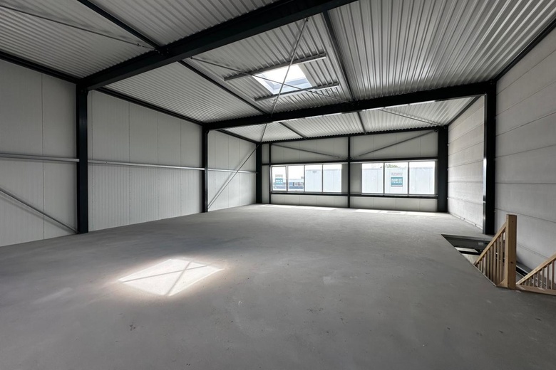 BedrijfsruimteaanKelvinstraat 9<br/> inZoetermeer