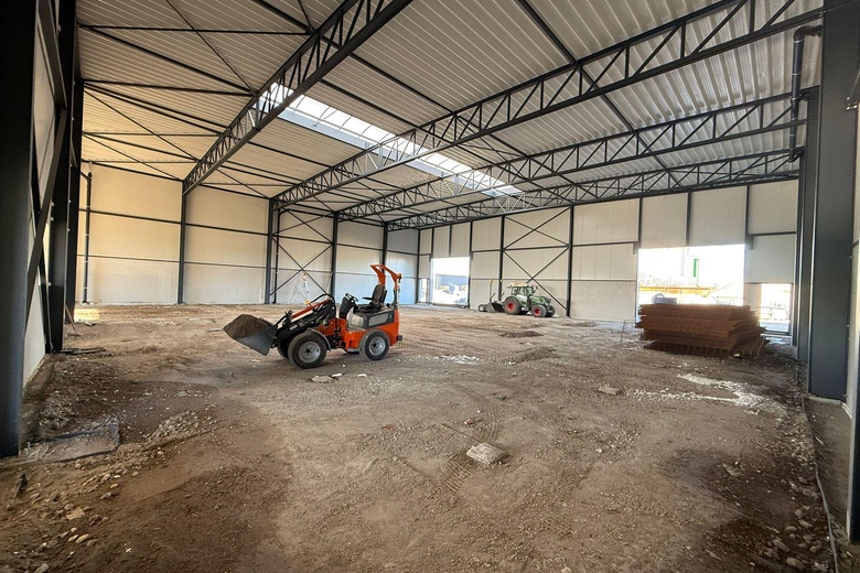 BedrijfsruimteaanPieter Hoebeeweg 4 - 8<br/> inDordrecht