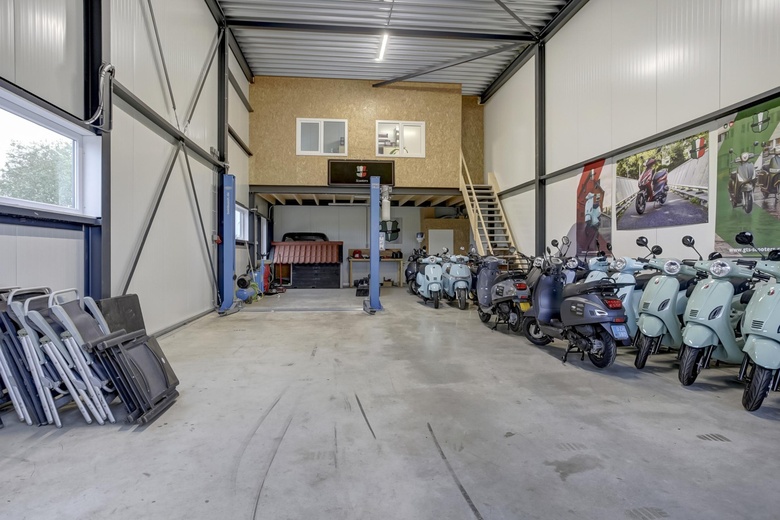 BedrijfsruimteaanPilootweg 11<br/> inStavenisse