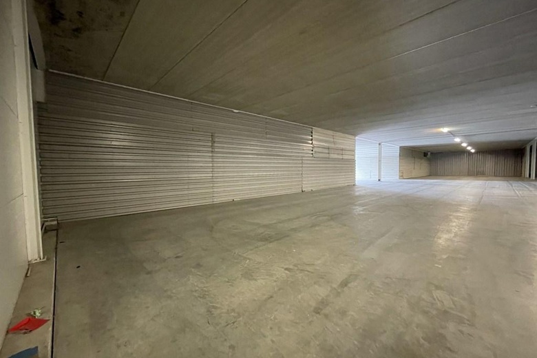 BedrijfsruimteaanLegmeerdijk 169 A<br/> inAalsmeer