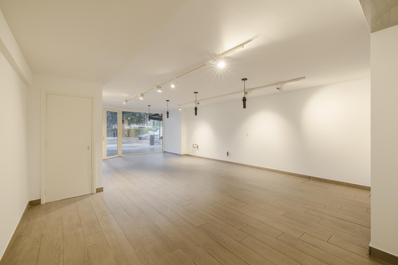 WinkelruimteaanBinnenweg 143<br/> inHeemstede