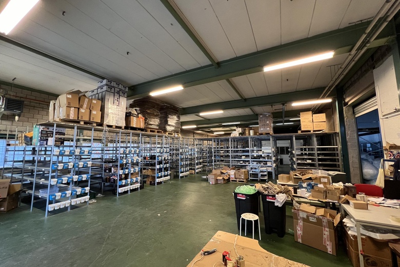 BedrijfsruimteaanMon Plaisir 15 A<br/> inEtten-Leur BedrijfsruimteaanMon Plaisir 15 A<br/> inEtten-Leur