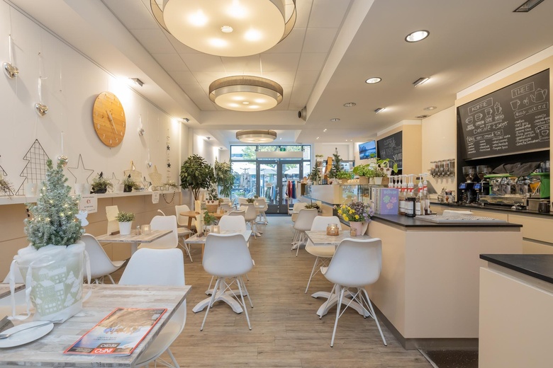 WinkelruimteaanKanaalstraat 68<br/> inLisse