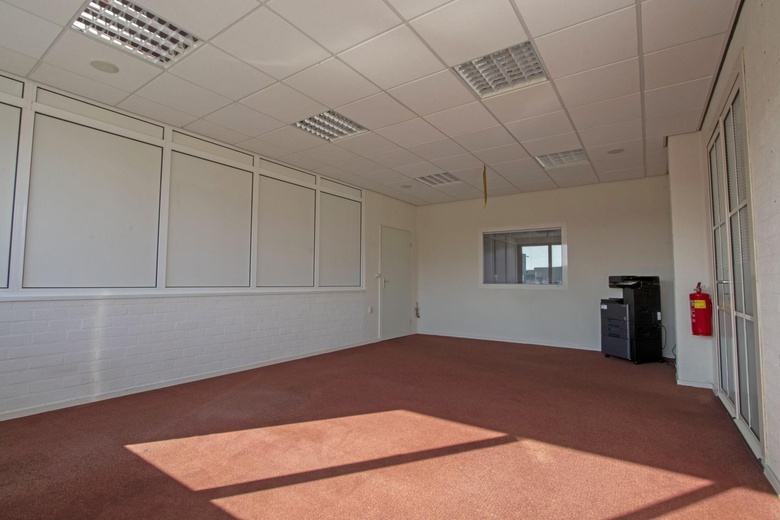 KantoorruimteaanDe Hulst 16<br/> inOostrum