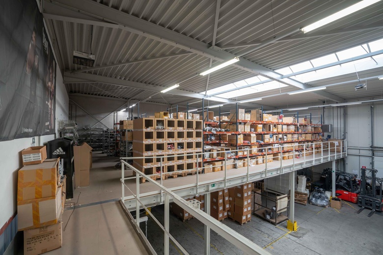 BedrijfsruimteaanEconomiestraat 131<br/> inSittard BedrijfsruimteaanEconomiestraat 131<br/> inSittard