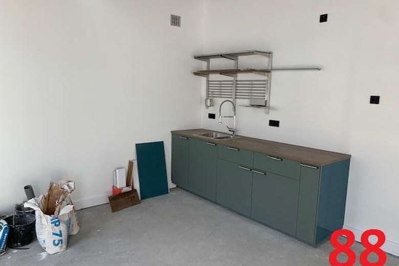 KantoorruimteaanParallelweg-Oost 86<br/> inVlijmen