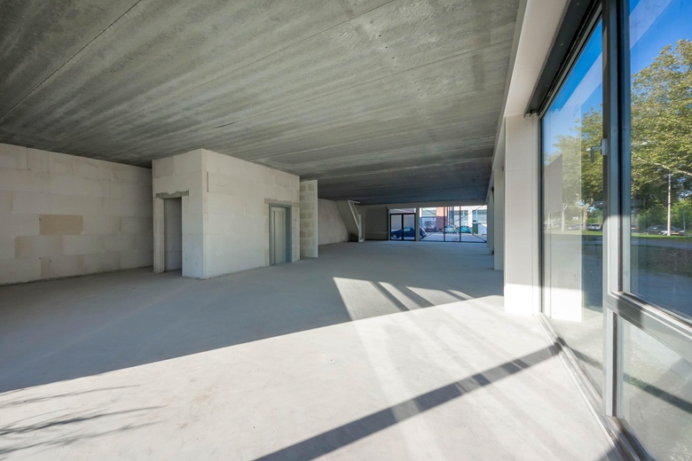 BedrijfsruimteaanHeliumweg 4<br/> inAmersfoort BedrijfsruimteaanHeliumweg 4<br/> inAmersfoort