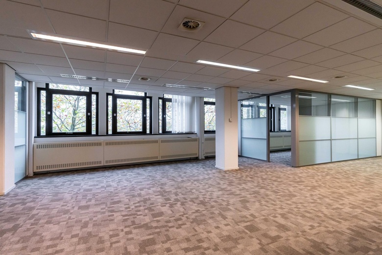 KantoorruimteaanBezuidenhoutseweg 27 - 29<br/> inDen Haag